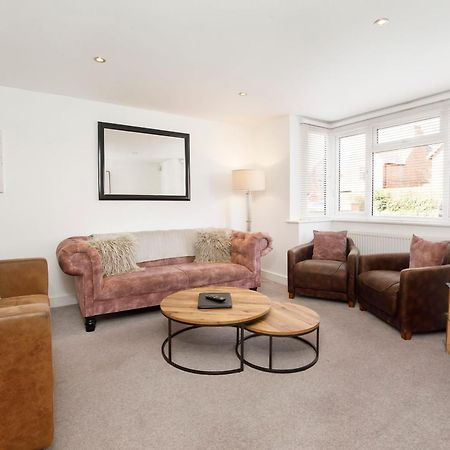 White House Apartments-Free Parking 1 Car Per Apartment York Dış mekan fotoğraf
