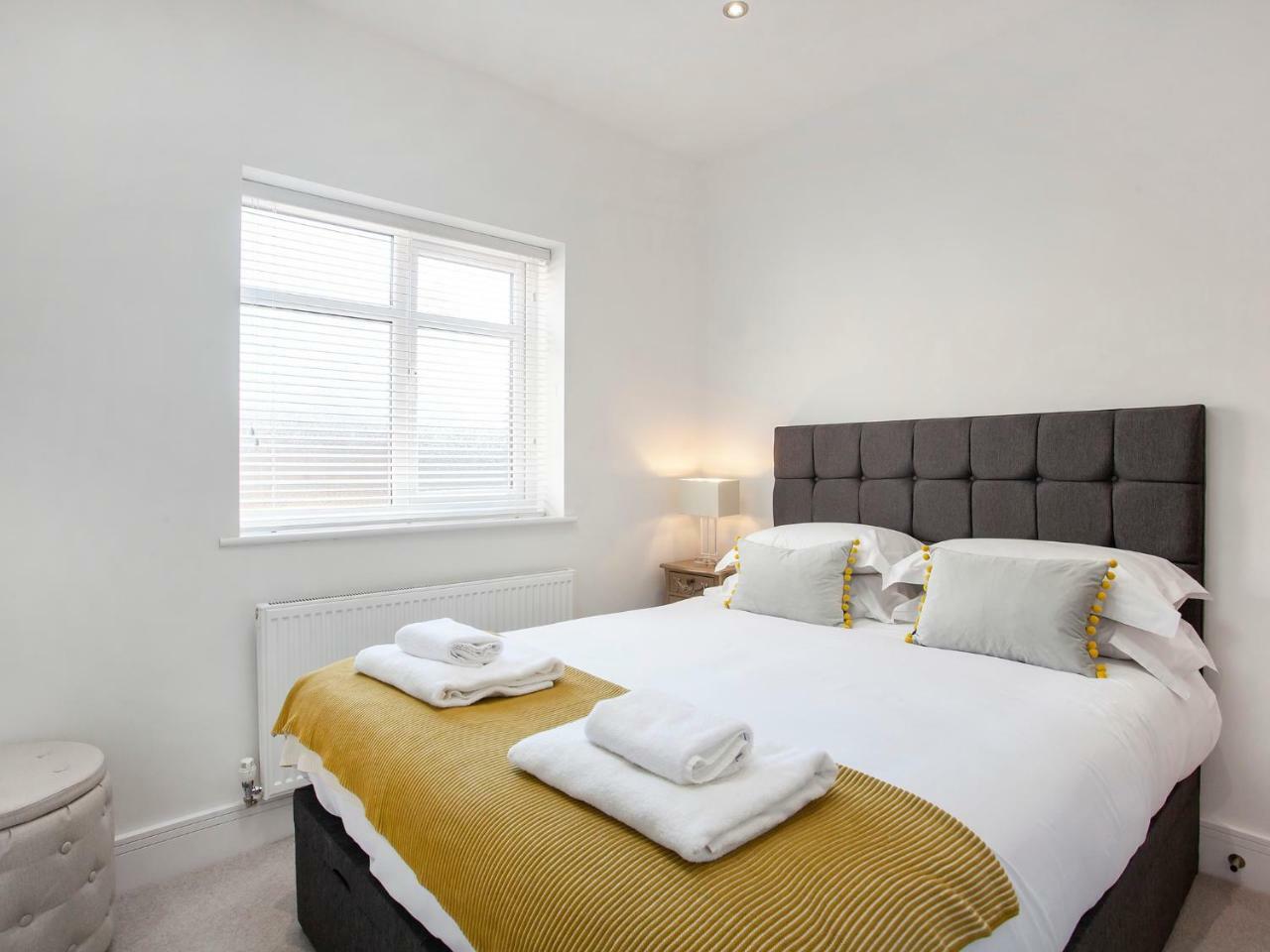 White House Apartments-Free Parking 1 Car Per Apartment York Dış mekan fotoğraf
